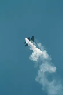 Sukhoi SU27 performing Cobra move