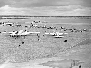 <b class=qtipBold><figcaption>Thorney Island airshow 1953</figcaption></b><br><br><em>© Flight Global 2009 - All Rights Reserved</em> Thorney Island airshow 1953